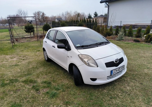 Toyota Yaris cena 7999 przebieg: 390000, rok produkcji 2008 z Chełm małe 172